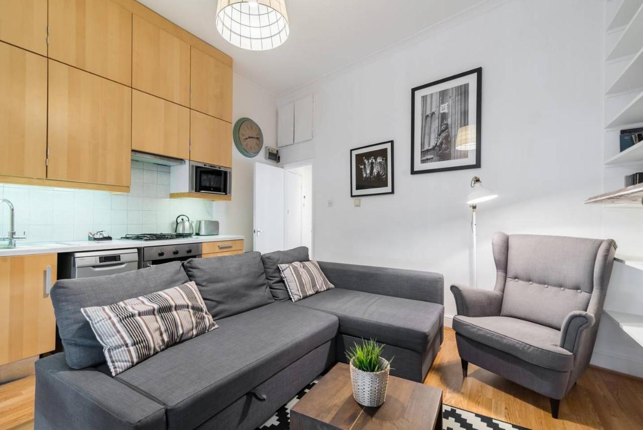 2Br Spacious Flat In West Kensington Fits 6! London Eksteriør billede